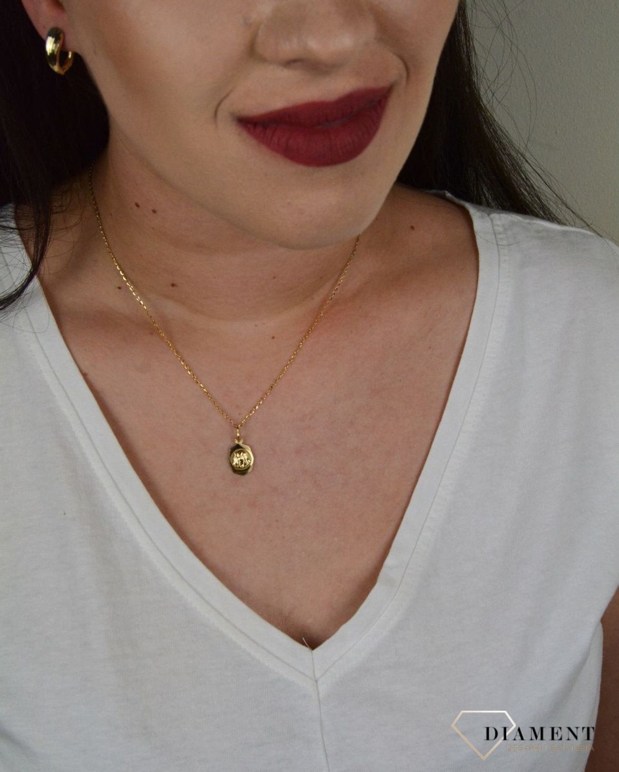 Złota zawieszka medalik na Komunię z Matka Boska ZA 2804.jpg